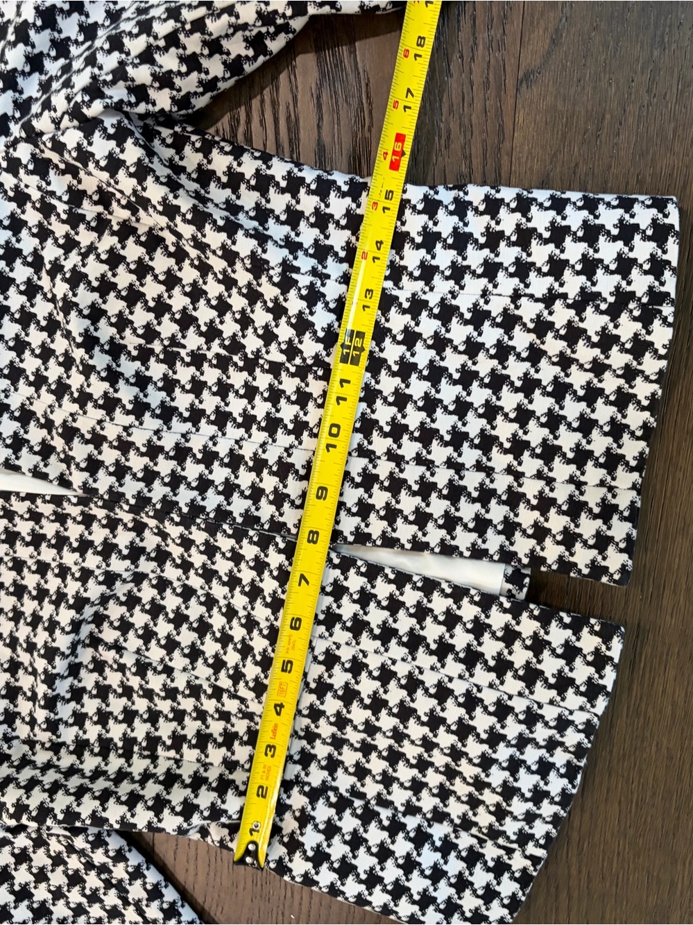 WHBM blazer black & white houndstooth pattern hook & eye front closure. Size 8 - Picture 7 of 8